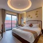 Golden Tree Apartments
